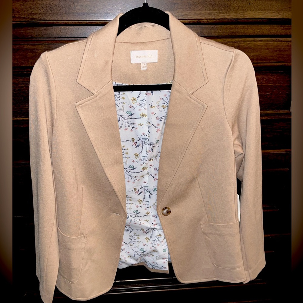 Women’s Tan Blazer